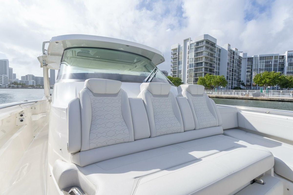 2024 Tiara Yachts 43 