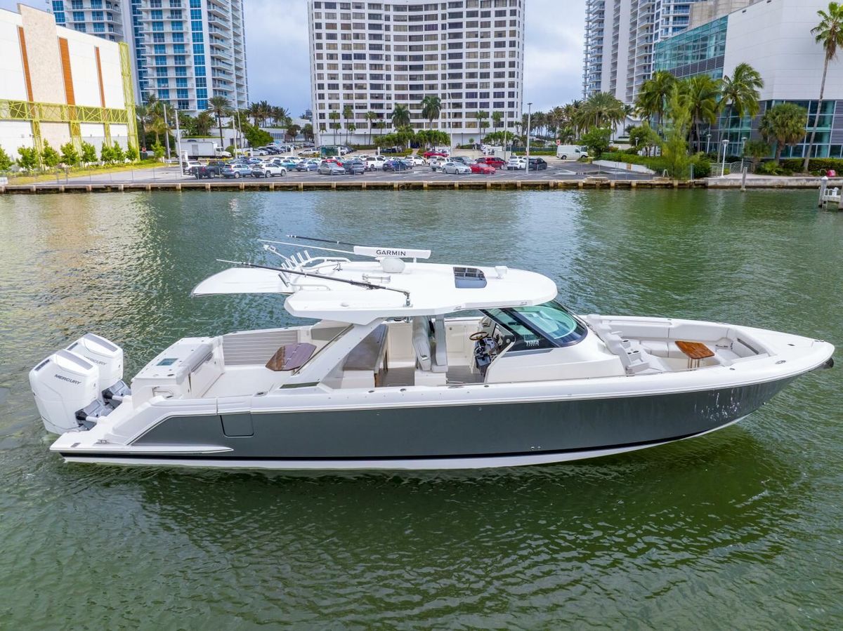 2024 Tiara Yachts 43 