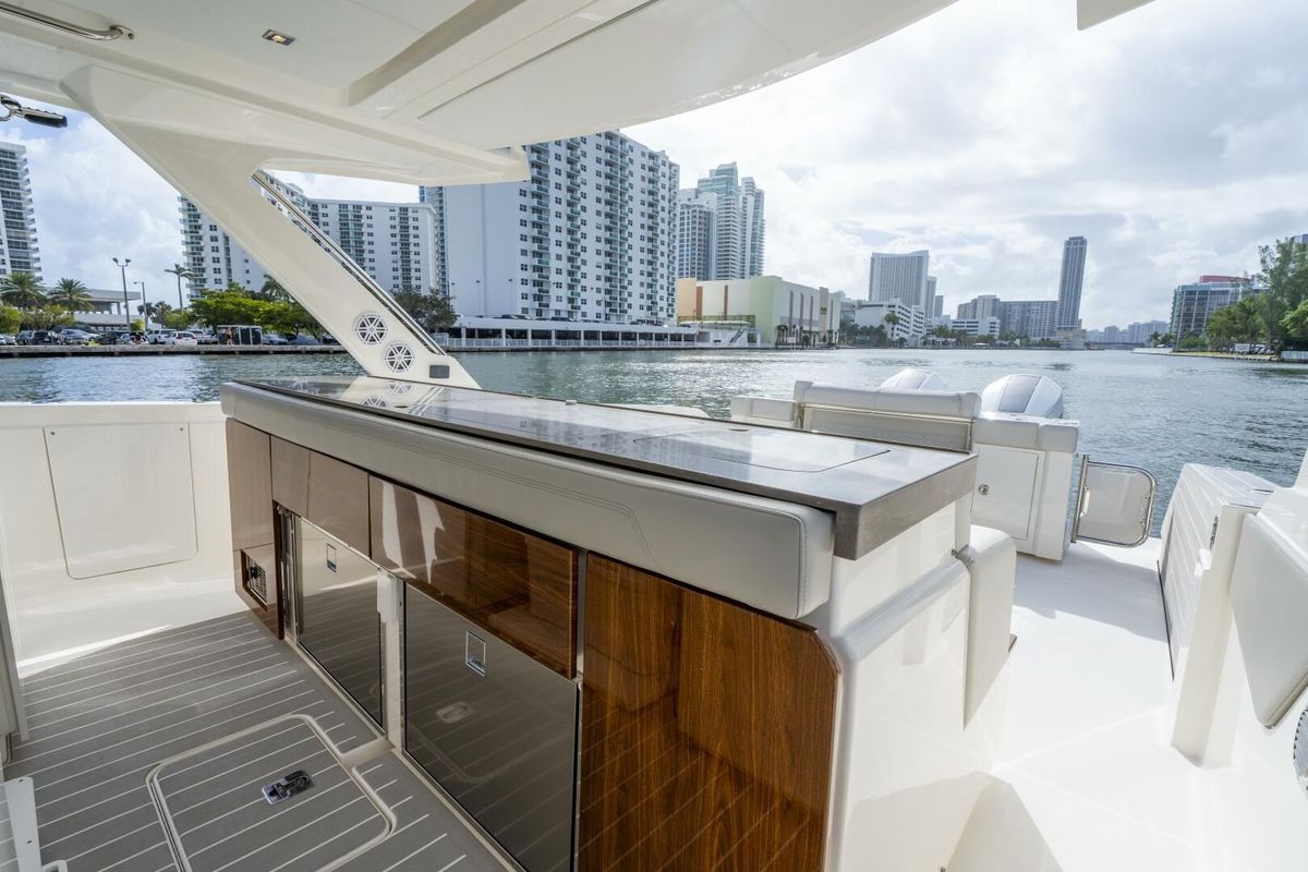 2024 Tiara Yachts 43 