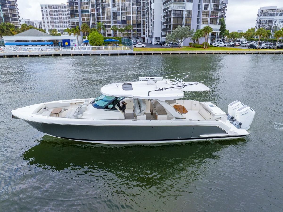 2024 Tiara Yachts 43 
