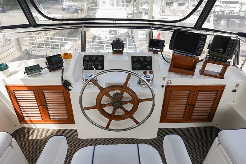 Sunshine Yacht Photos Pics 