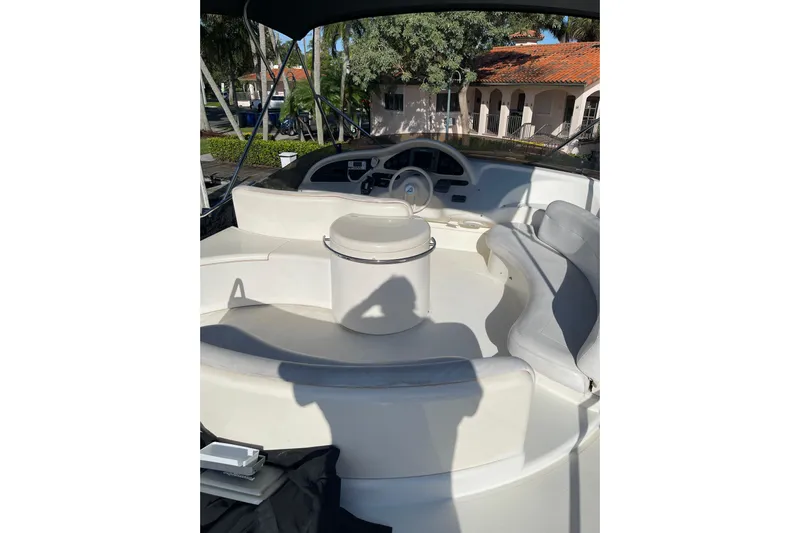 Offshore Flyer Yacht Photos Pics Flybridge seating area on 2000 Azimut 46 Flybridge MY yacht.