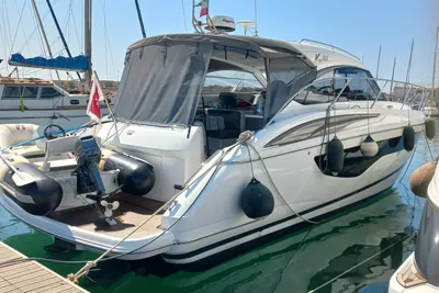 2021 Princess V40