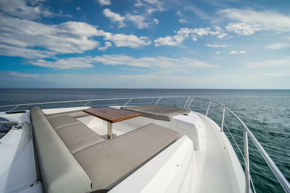 2022 Sunseeker 74 