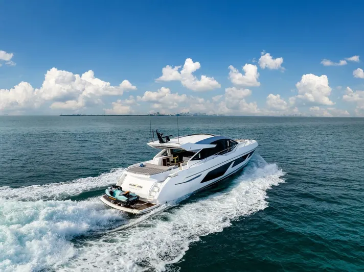  Yacht Photos Pics 2022 Sunseeker Predator 74 - Image 14