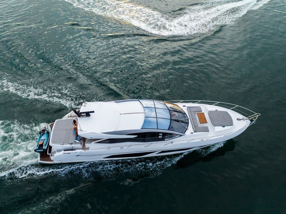 2022 Sunseeker 74 