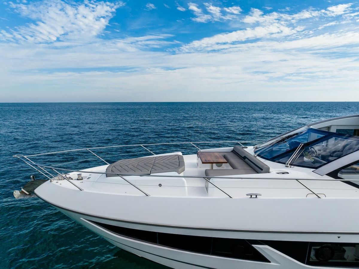 2022 Sunseeker 74 