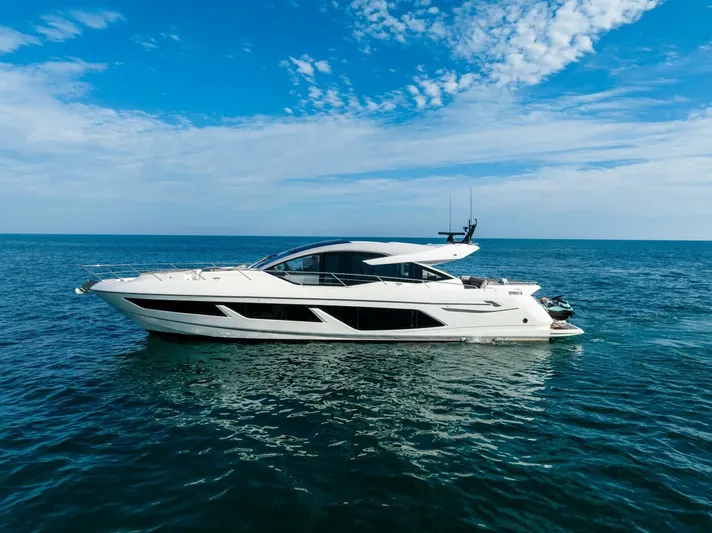  Yacht Photos Pics 2022 Sunseeker Predator 74 - Image 2