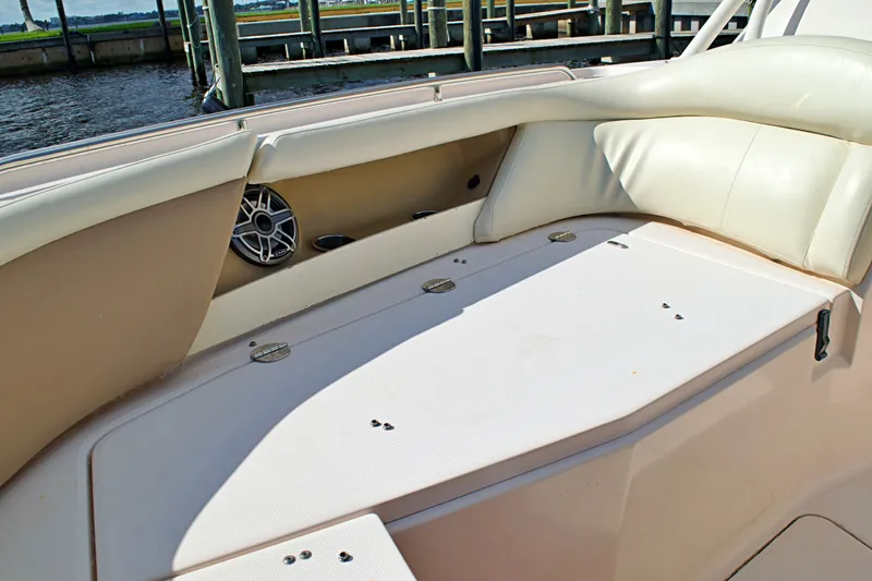  Yacht Photos Pics 2013 GRADY-WHITE 335 FREEDOM - Image 52