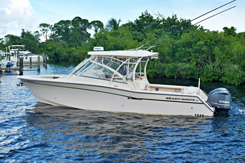  Yacht Photos Pics 2013 GRADY-WHITE 335 FREEDOM - Image 1