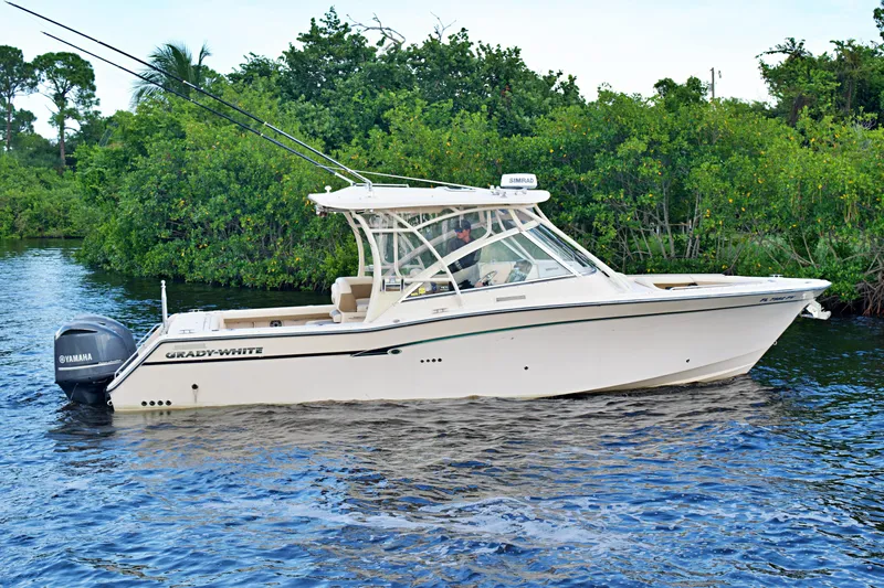  Yacht Photos Pics 2013 GRADY-WHITE 335 FREEDOM - Image 3