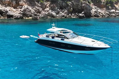 2010 Princess V42