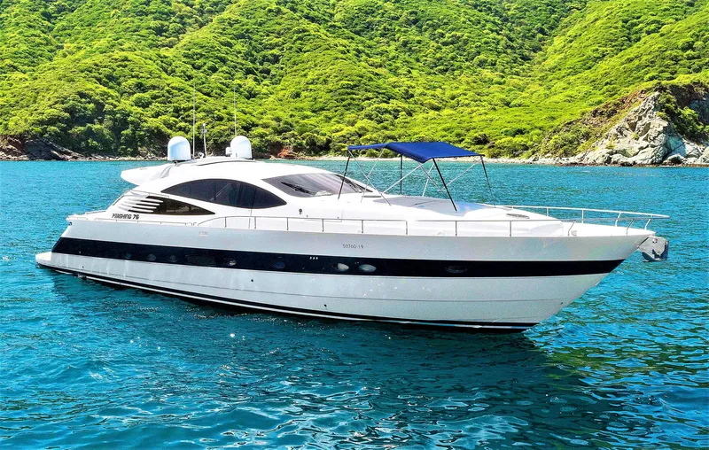Denise Yacht Photos Pics 