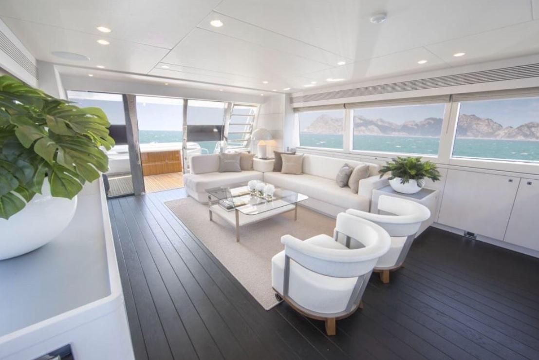 2018 Van der Valk 85 