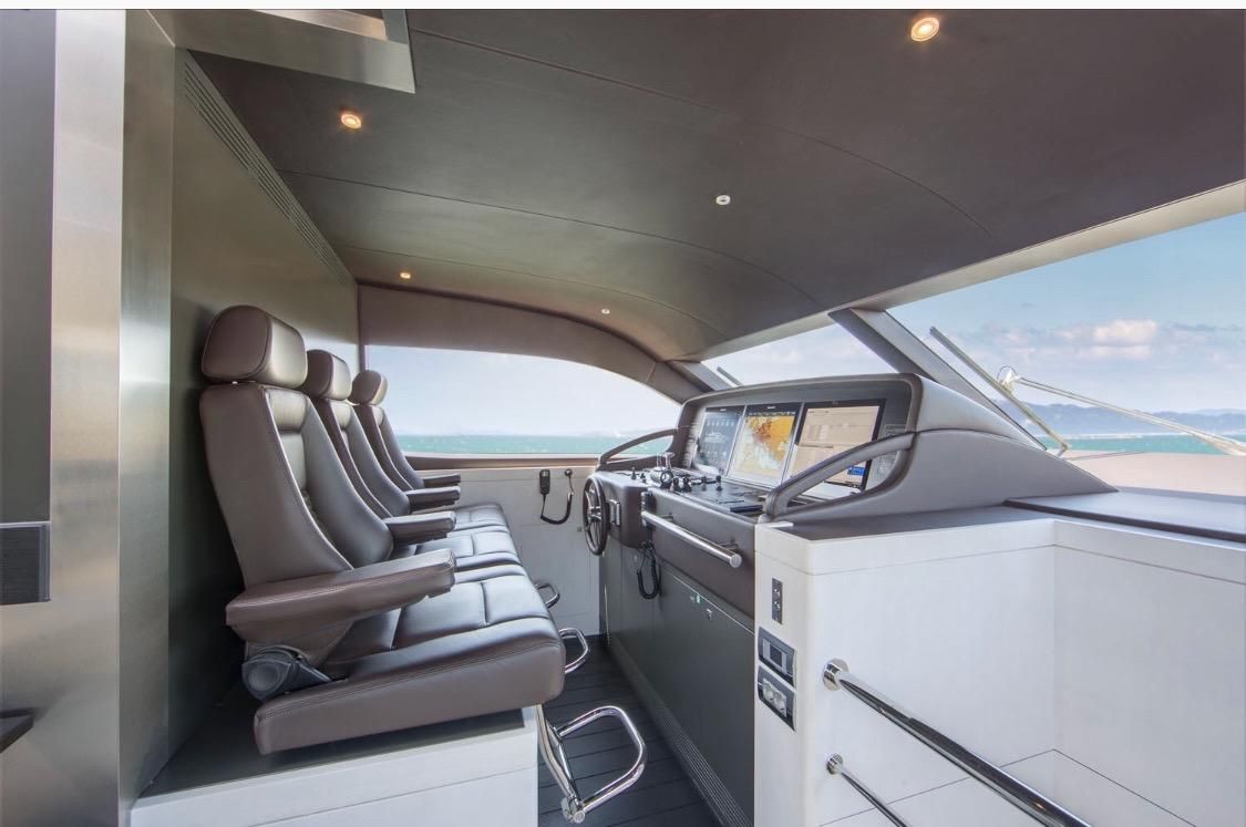 2018 Van der Valk 85 
