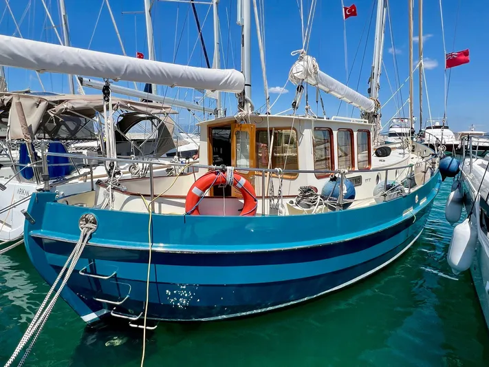 Jan Van Gent Mae Yacht Photos Pics 