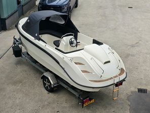 2021 Oud Huijzer 580 Tender