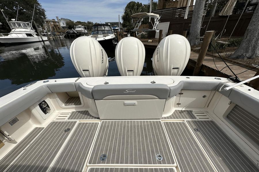 2019 Scout 380 LXF