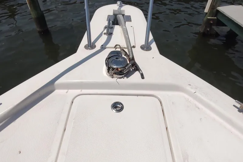 "rosebud" Yacht Photos Pics Bow of 2003 Mainship 34 PILOT boat with anchor and winch system.