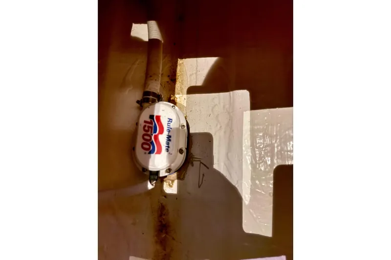 La Dolce Vita Yacht Photos Pics Bilge pump in 2011 Back Cove 37 boat, Rule-Mate 1500 model.