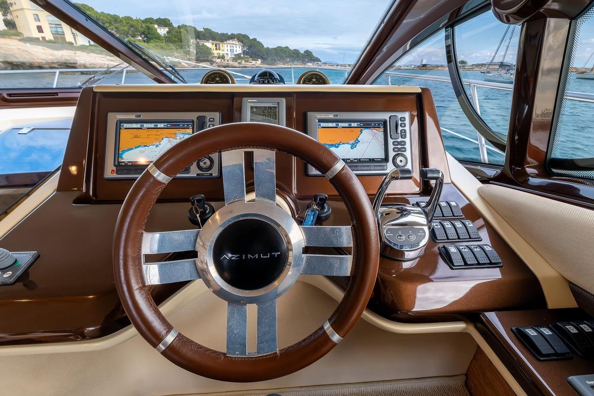 2012 Azimut 48 