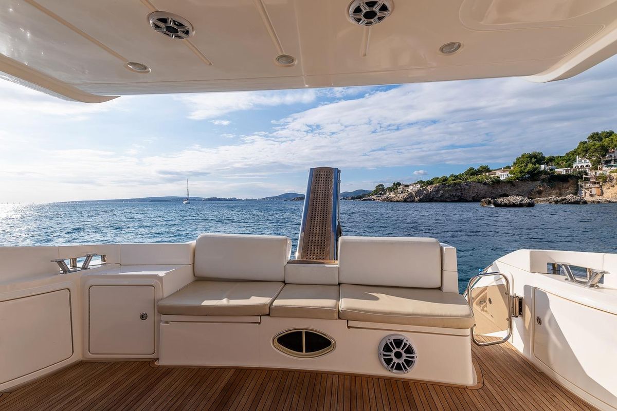 2012 Azimut 48 
