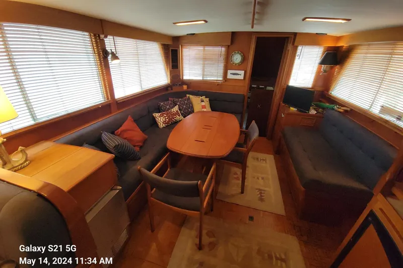 'linda Ii' Yacht Photos Pics Salon