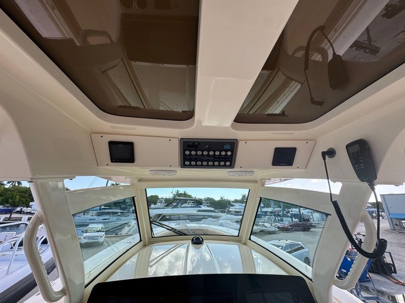 2019 Scout 355 LXF