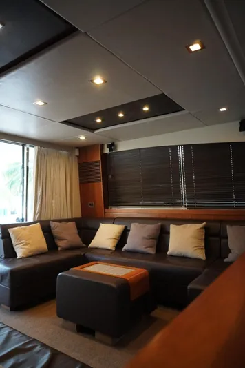 Patos Yacht Photos Pics 