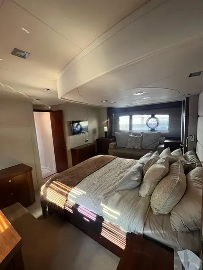 Patos Yacht Photos Pics 