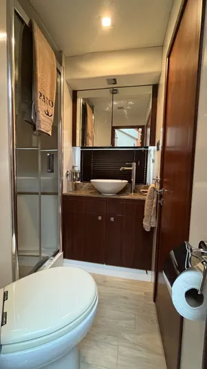 Patos Yacht Photos Pics 