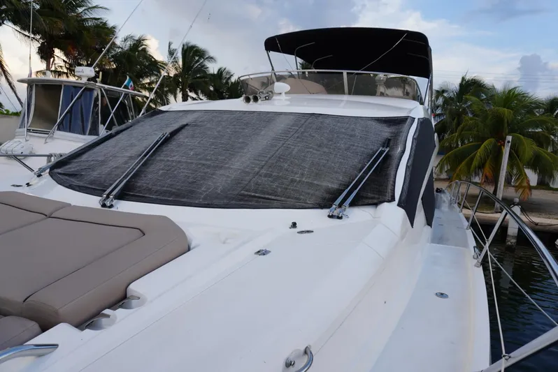 Patos Yacht Photos Pics 