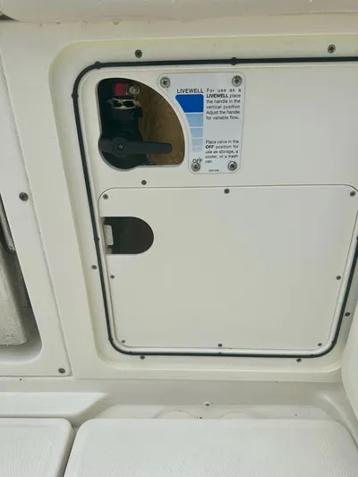 Thomfoolery II Yacht Photos Pics Livewell control panel on a 2016 Boston Whaler 315 Conquest boat.