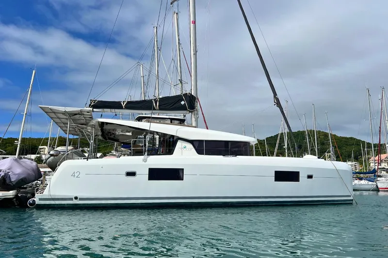 Mocean Yacht Photos Pics Lagoon 42
