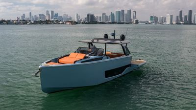 Yacht