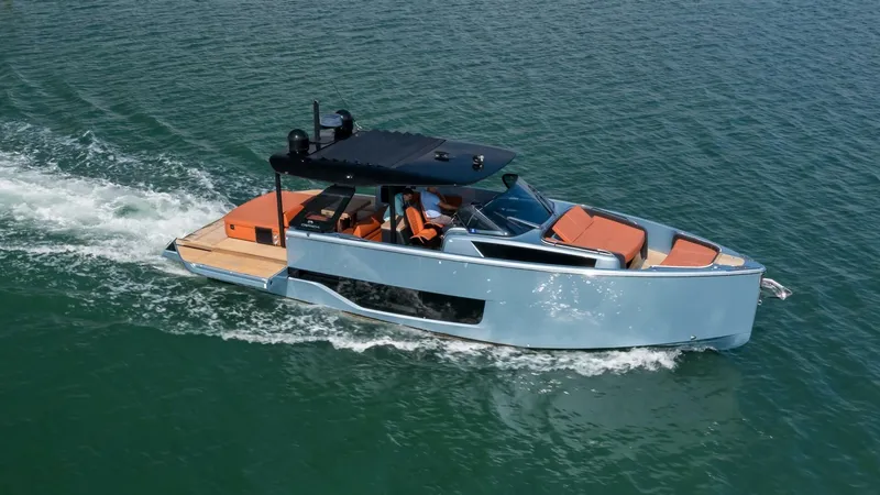 Bella Yacht Photos Pics 2022 Cranchi A46 - Image 4