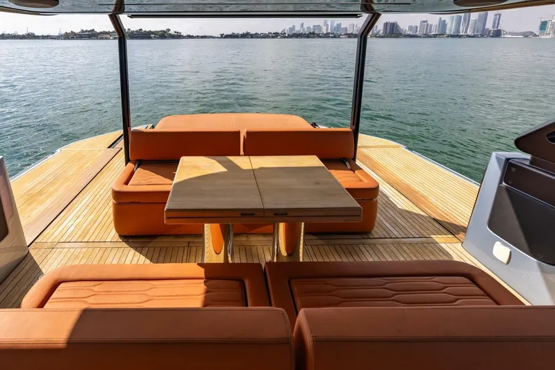 Bella Yacht Photos Pics 2022 Cranchi A46 - Image 16