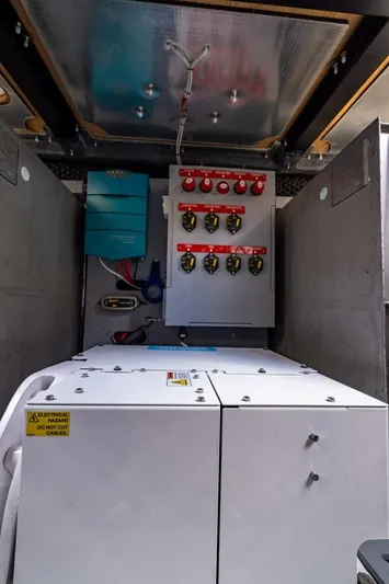 Bella Yacht Photos Pics 2022 Cranchi A46 - Image 40