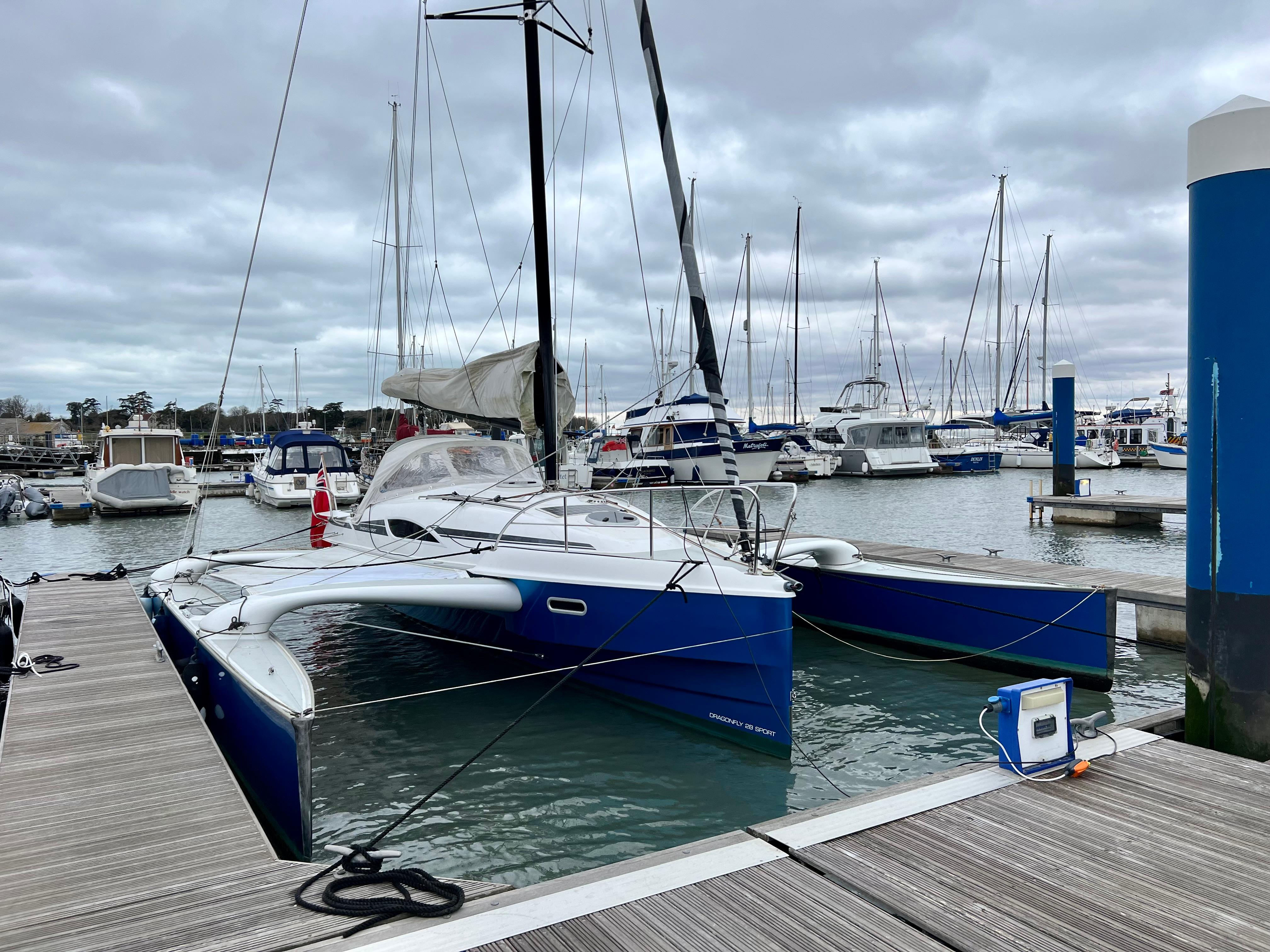 Dragonfly 28 sport 9m 2014, Racer/ Cruiser Segelboote - Devon | Boot24