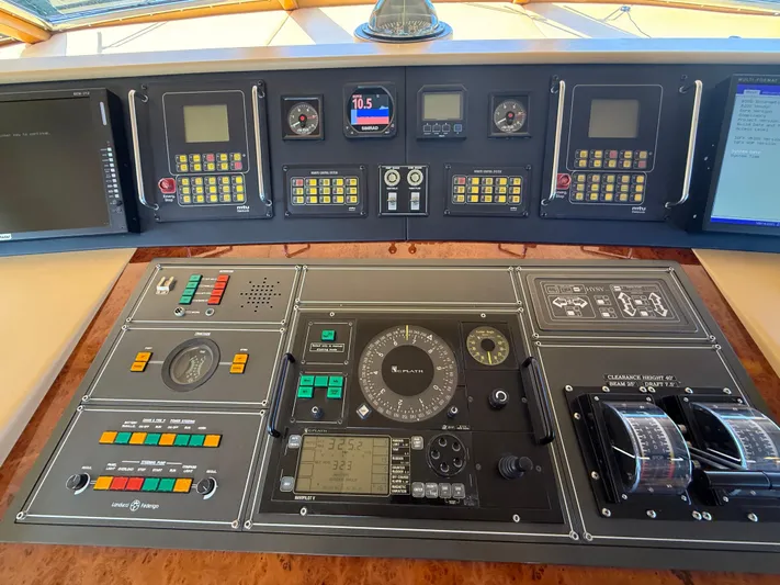 Arrivederci IV Yacht Photos Pics 