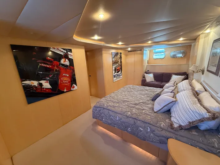 Arrivederci IV Yacht Photos Pics 