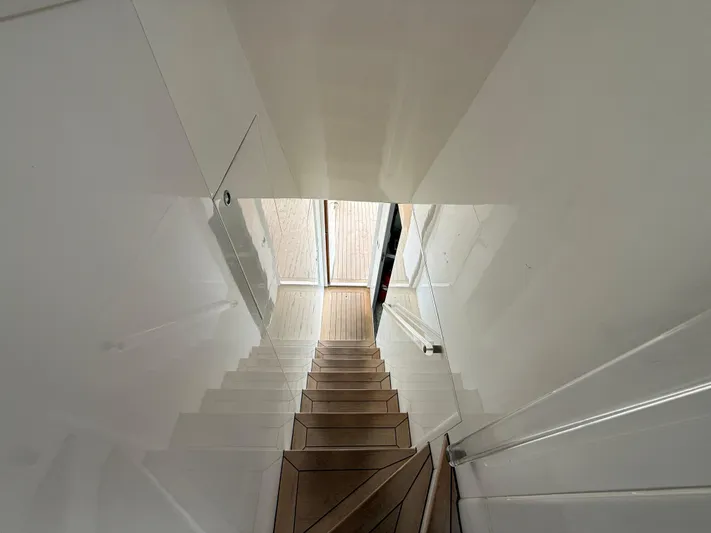 Arrivederci IV Yacht Photos Pics 