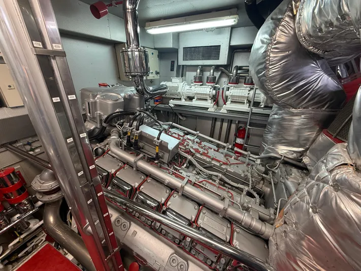 Arrivederci IV Yacht Photos Pics 