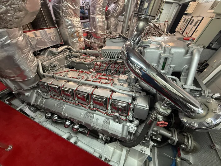 Arrivederci IV Yacht Photos Pics 