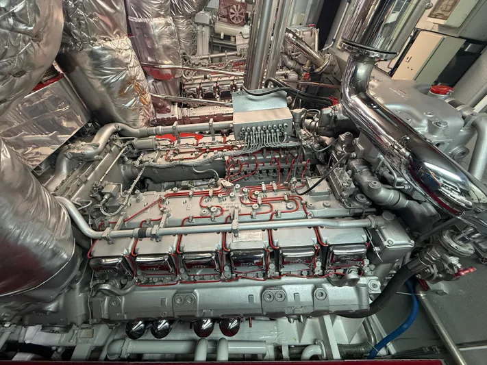 Arrivederci IV Yacht Photos Pics 