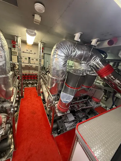 Arrivederci IV Yacht Photos Pics 