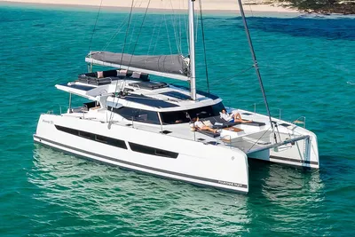 Fountaine Pajot Aura 51