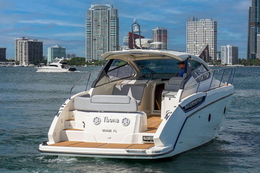 2014 Azimut Atlantis 38