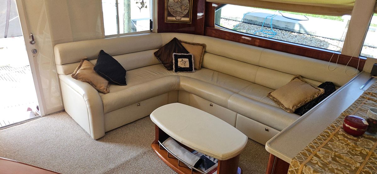 2004 Riviera 64 