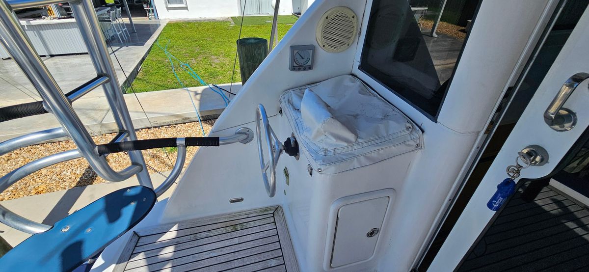 2004 Riviera 64 